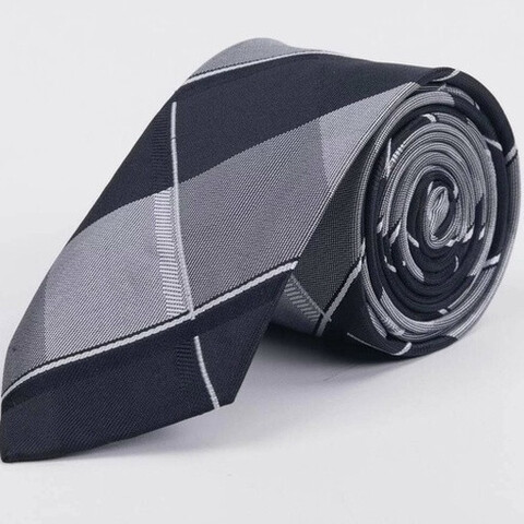 Серый галстук напрокат в черную крупную клетку для мужских костюмов