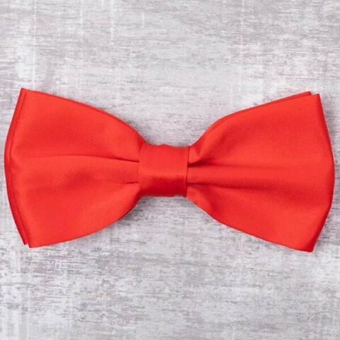 Аренда красной бабочки для мужских костюмов