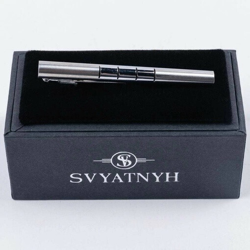 Прокат зажима с вставкой для мужских костюмов