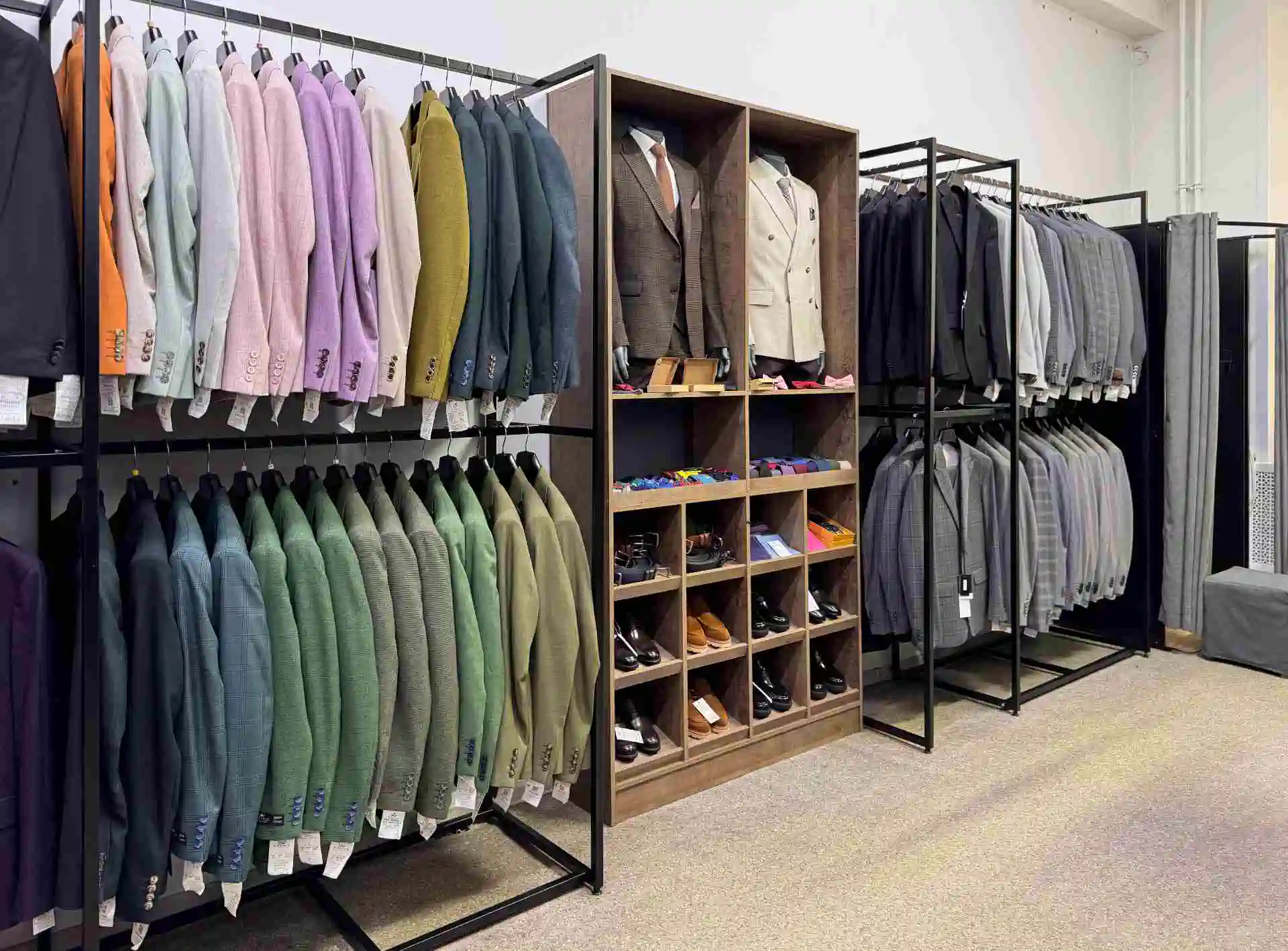 Прокат мужских костюмов в Новосибирске